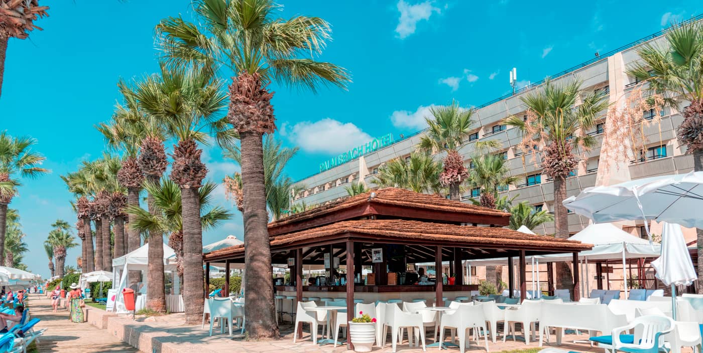 Palm-Beach-Hotel---Bungalows-Bar-8