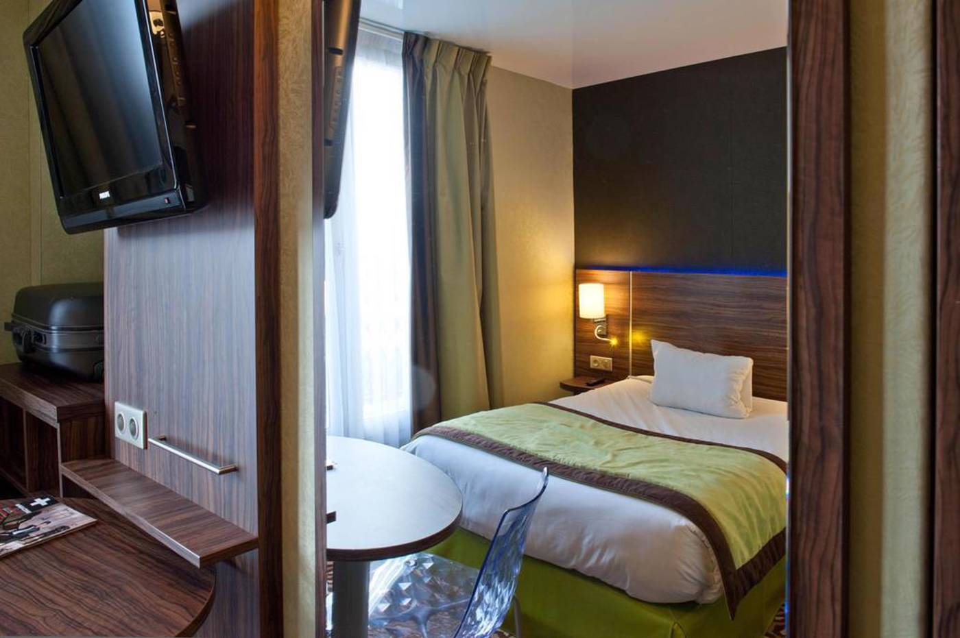 Berkeley-Hotel-Room-20