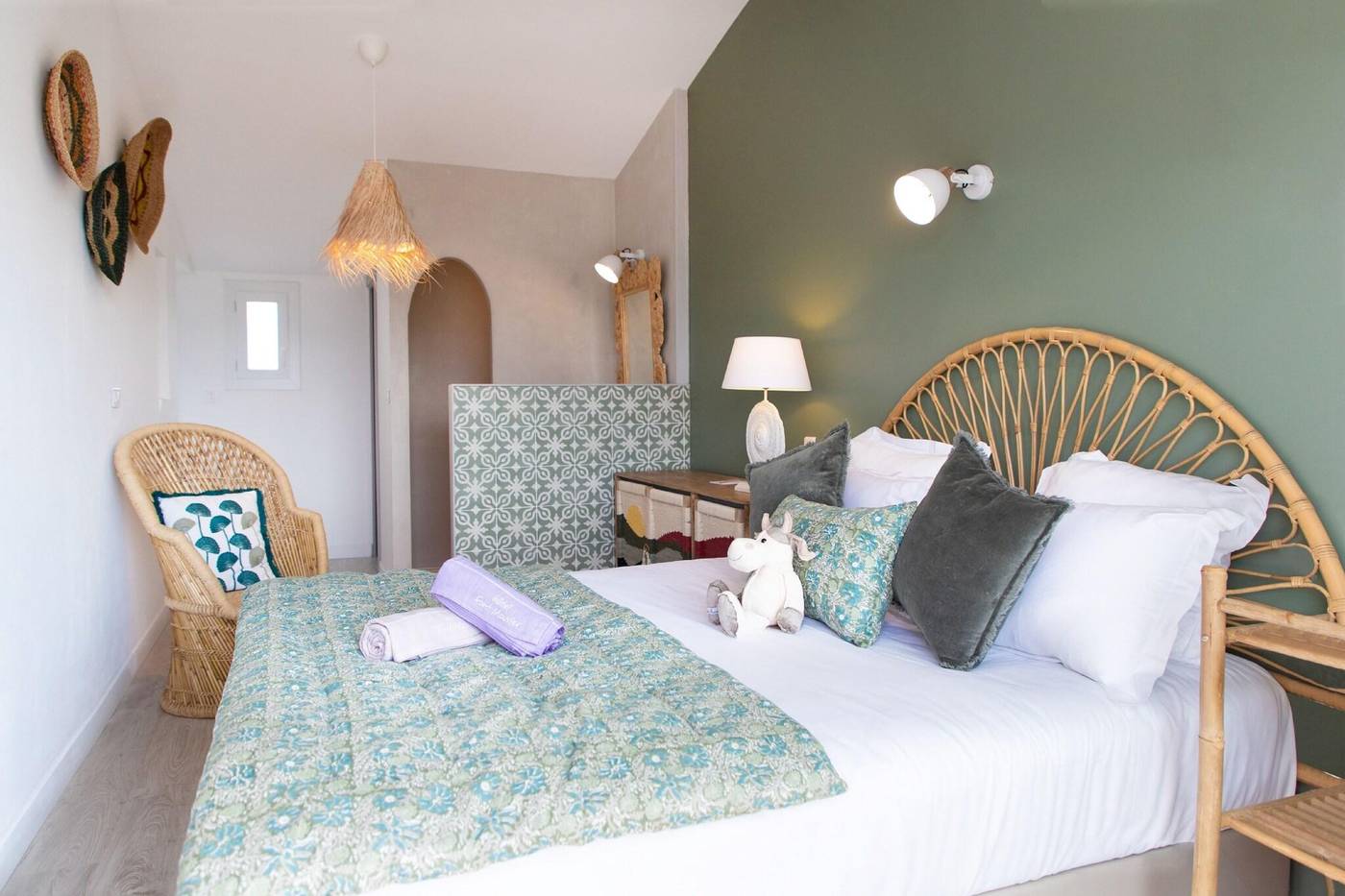 Font-Mourier-Hotel-Room-32