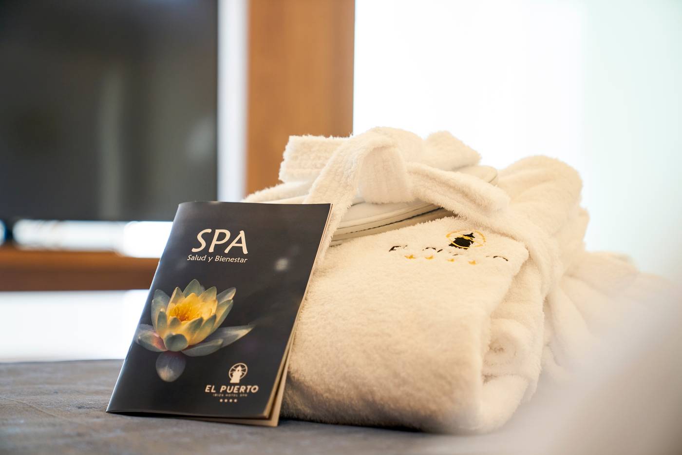 El-Puerto-Ibiza-Hotel---Spa-Room-77