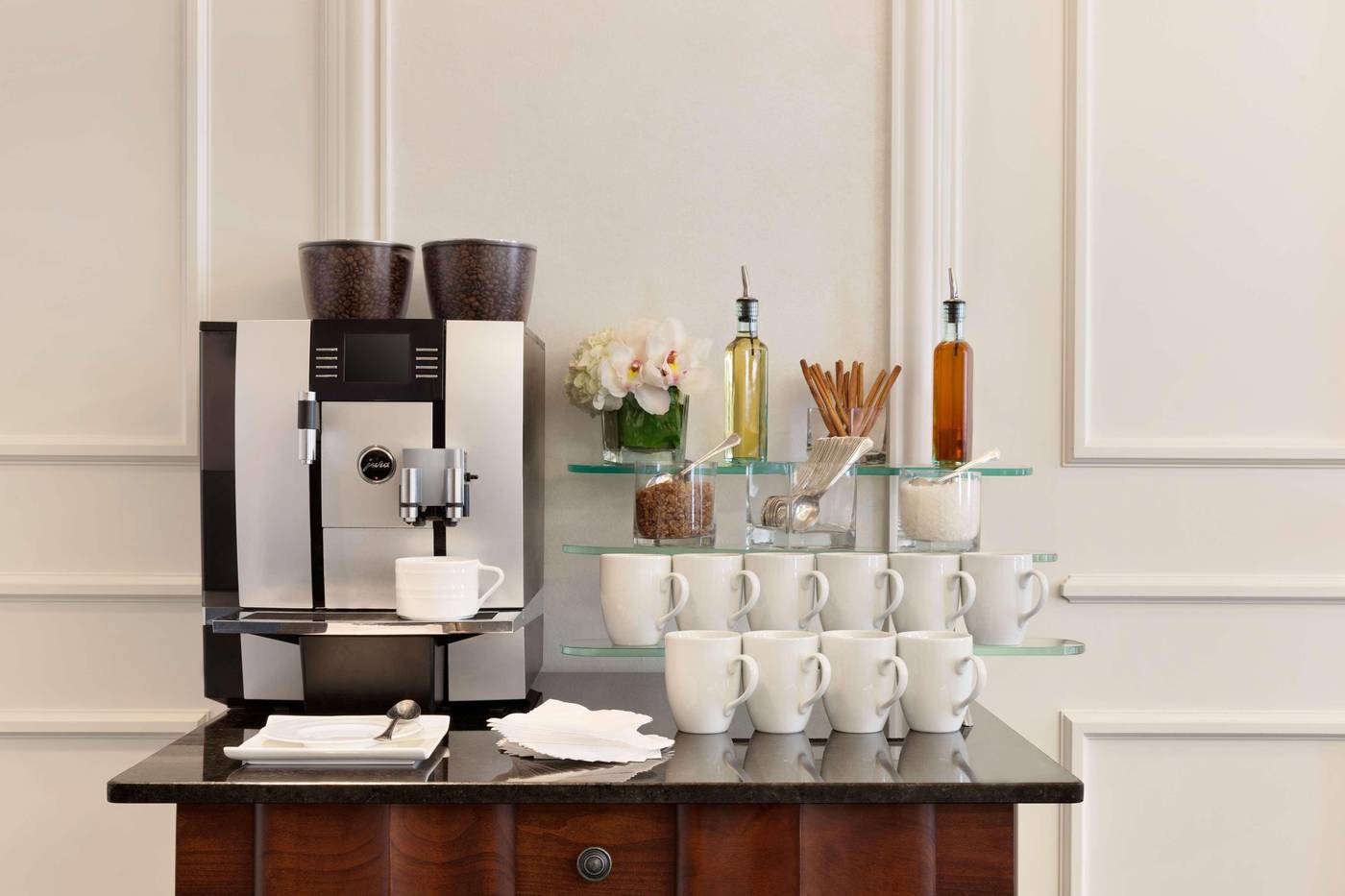 Fairmont-Vancouver-Restaurant-21