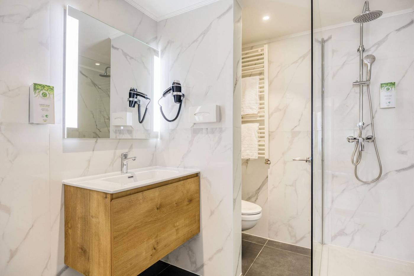 Le-Louise-Hotel-Brussels-Room-23