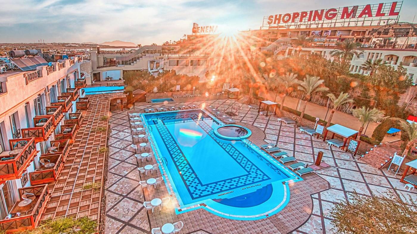 Falcon-Naama-Star-Hotel-Pool-17