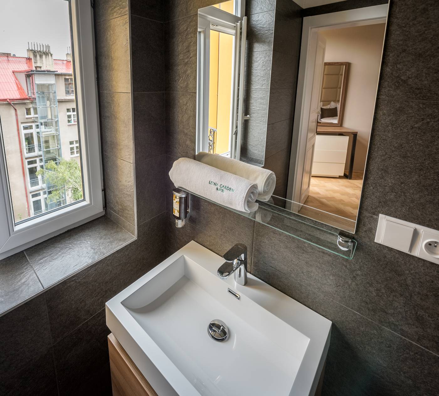 Letna-Garden-Suites-Room-25