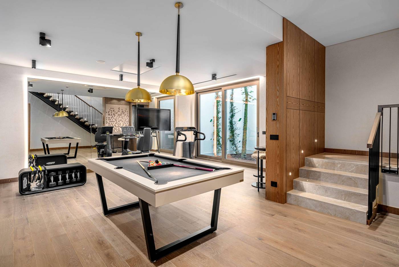 Lara-Barut-Collection-Room-73