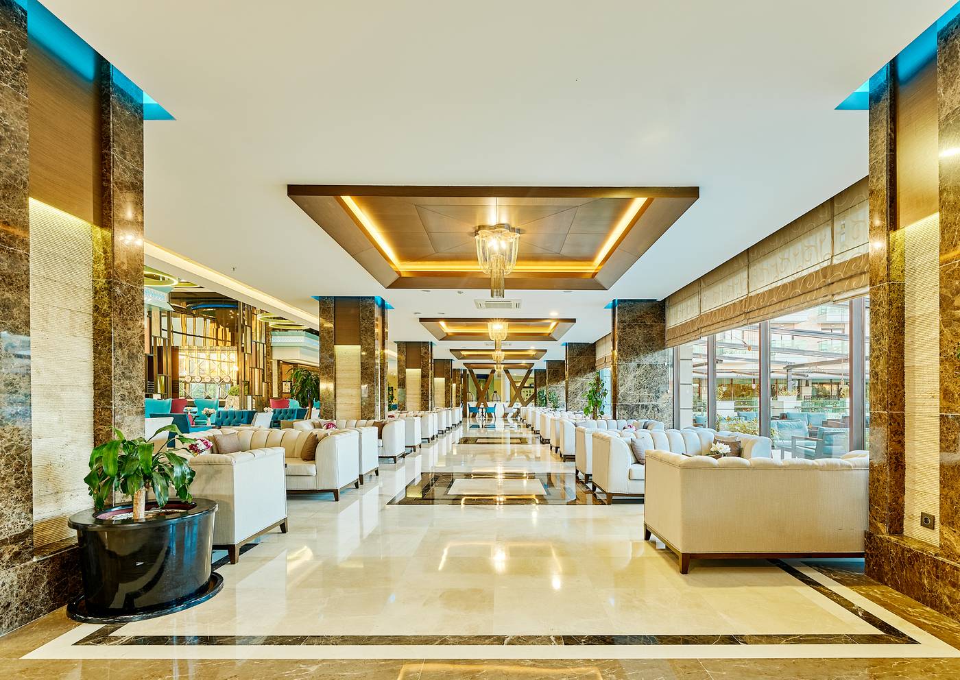 Luna Blanca Resort