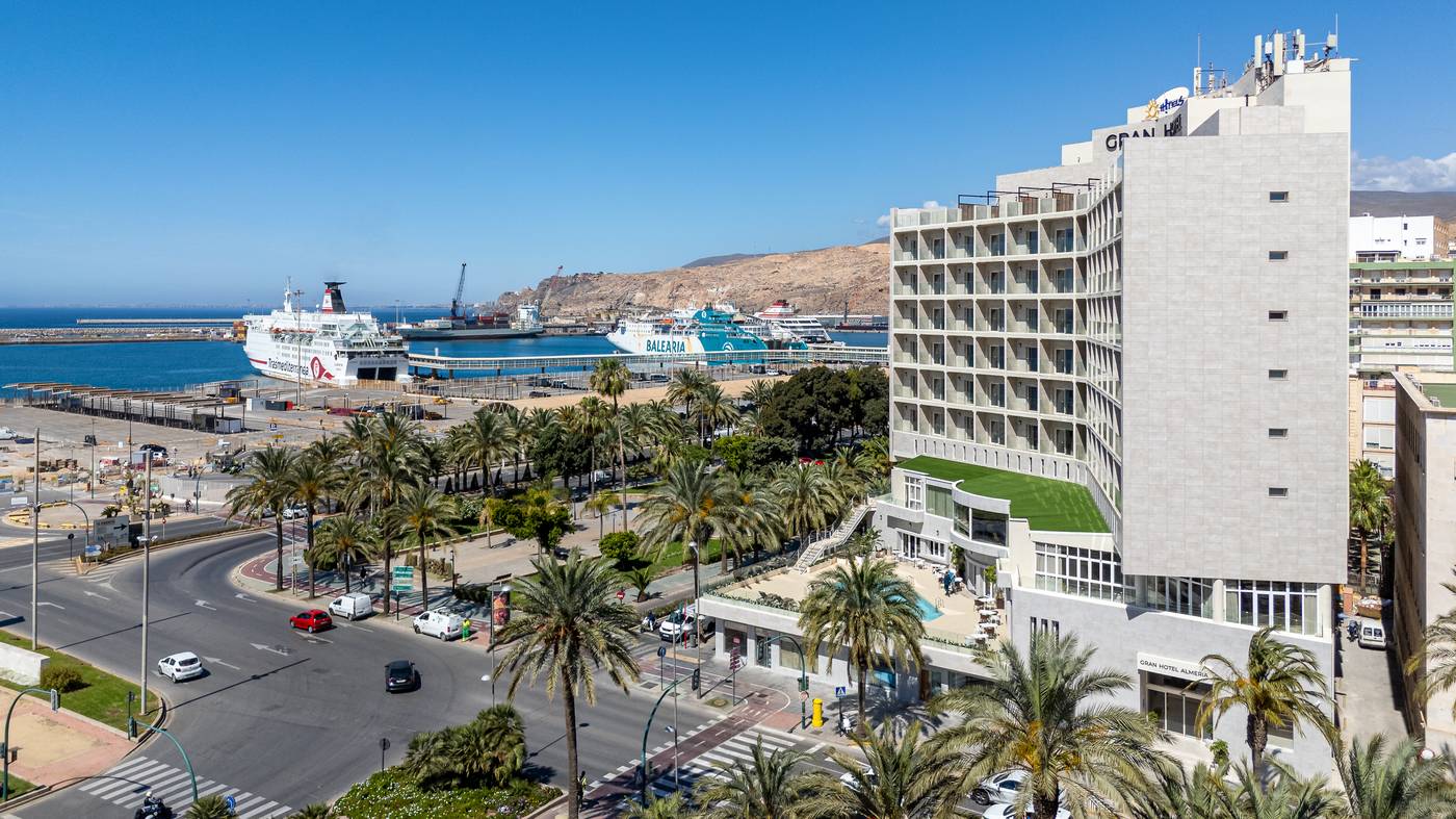 Ohtels-Gran-Hotel-Almeria-General-view-7