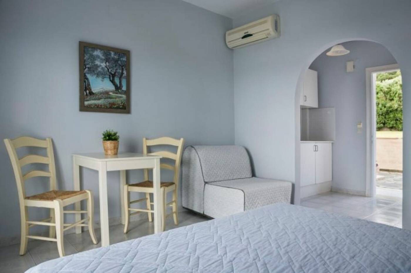 Panorama-Fanari-Studios---Apartments-Room-24