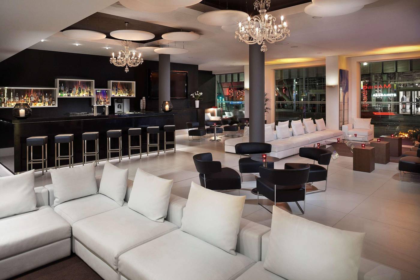 Melia-Berlin-Lobby-16