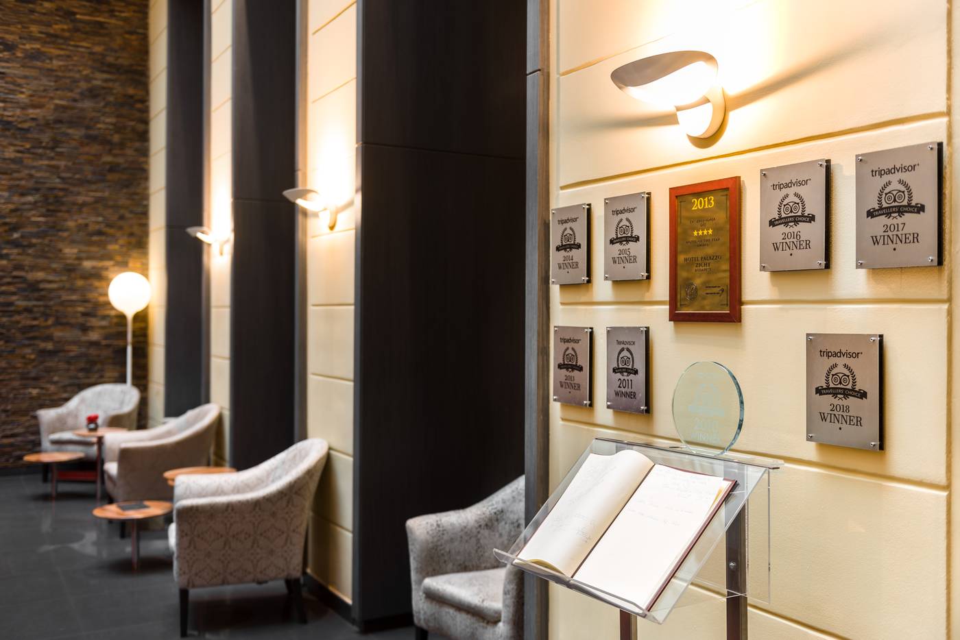 Eurostars-Palazzo-Zichy-Lobby-17