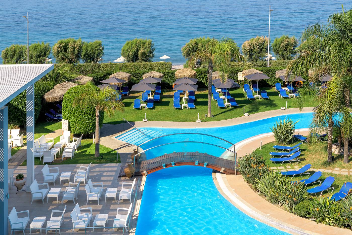 Oceanis-Beach-Hotel-Pool-10