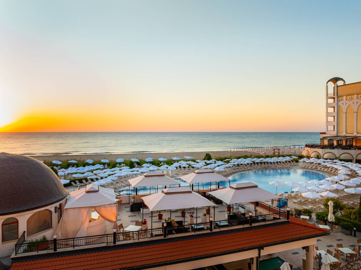 Alua Helios Bay