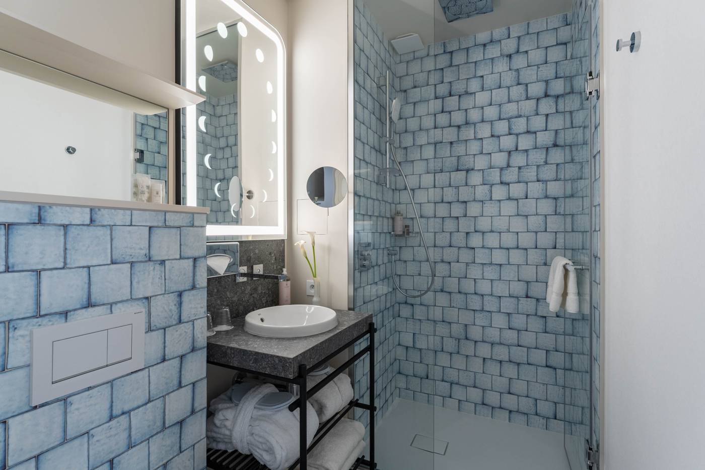 Astra-Opera-Astotel-Room-46