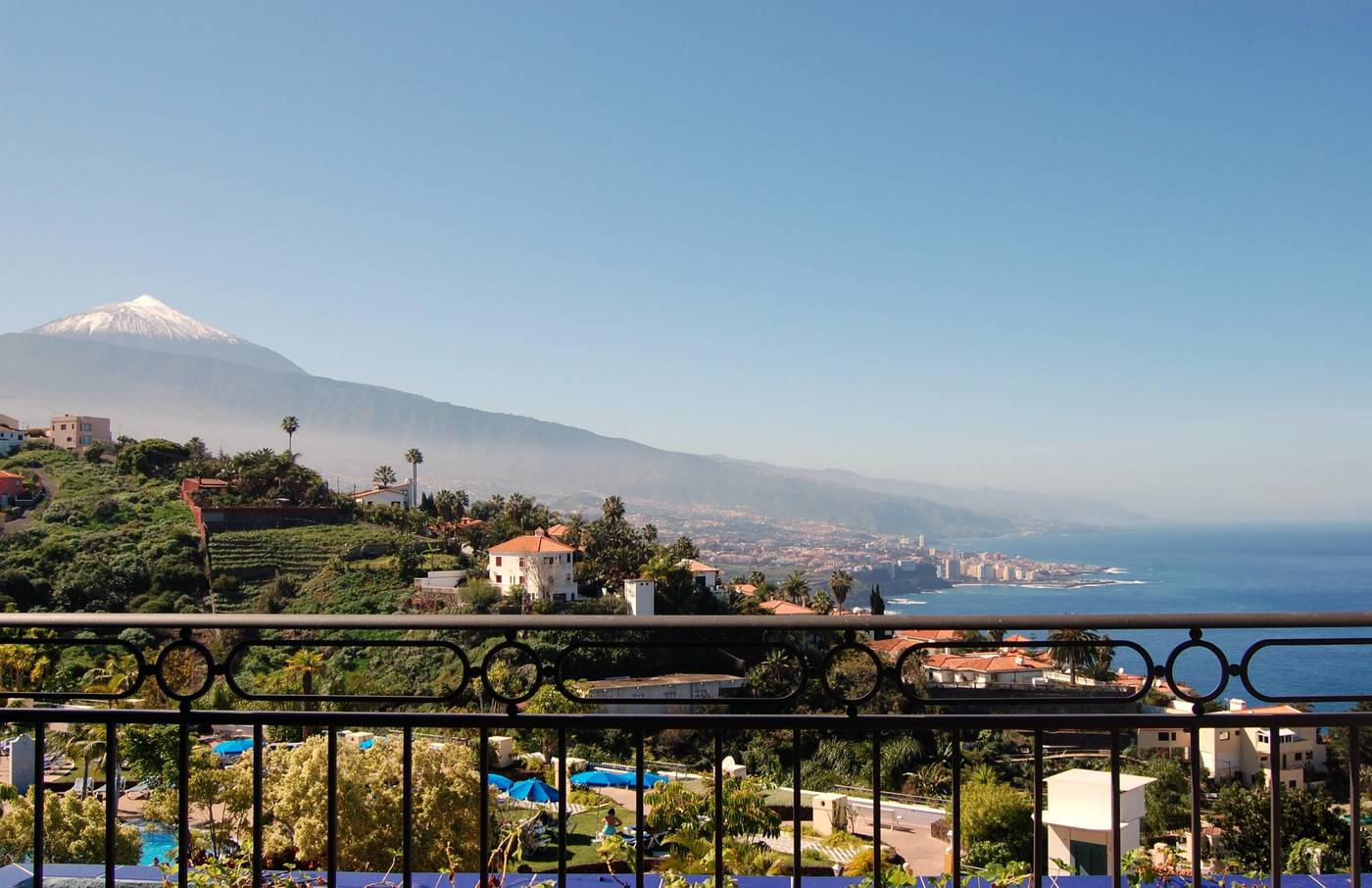 Hotel-Spa-La-Quinta-Park-Suites-Terrace-4