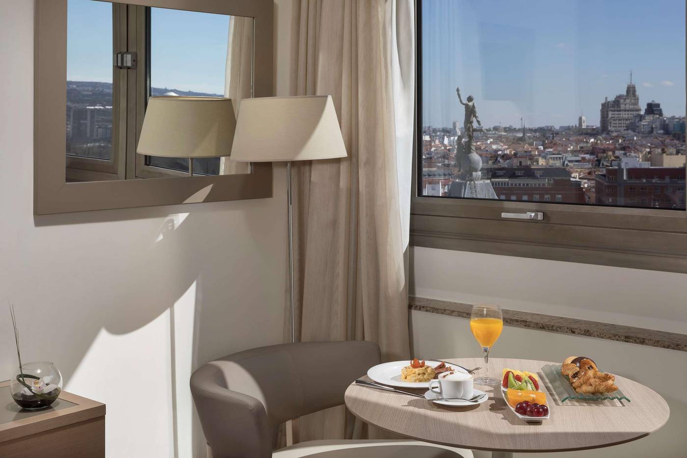 Melia-Madrid-Princesa-Room-69