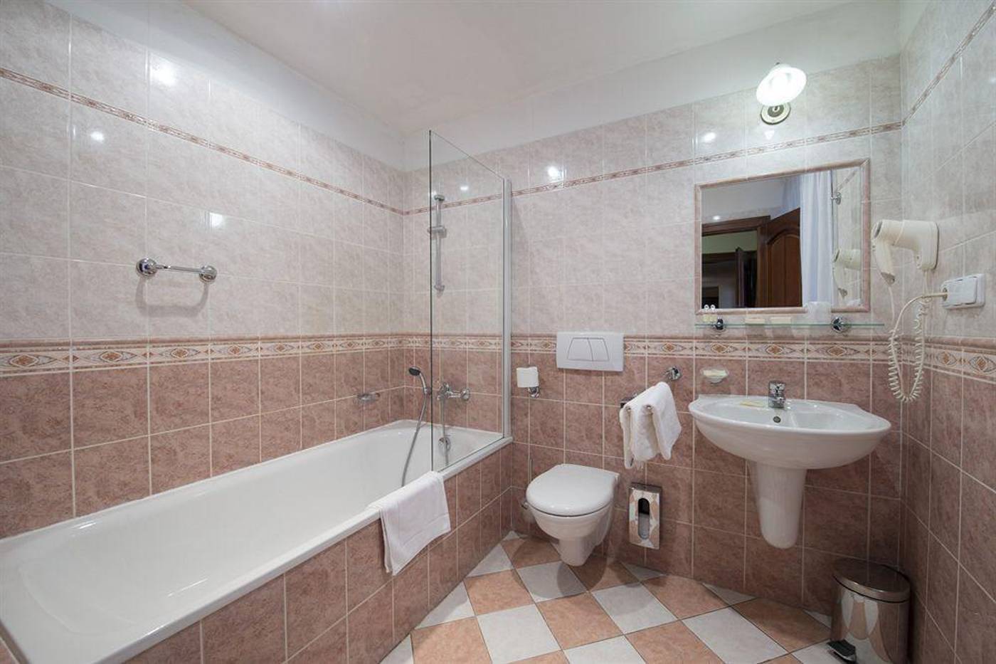 Cerny-Slon-General-view-20