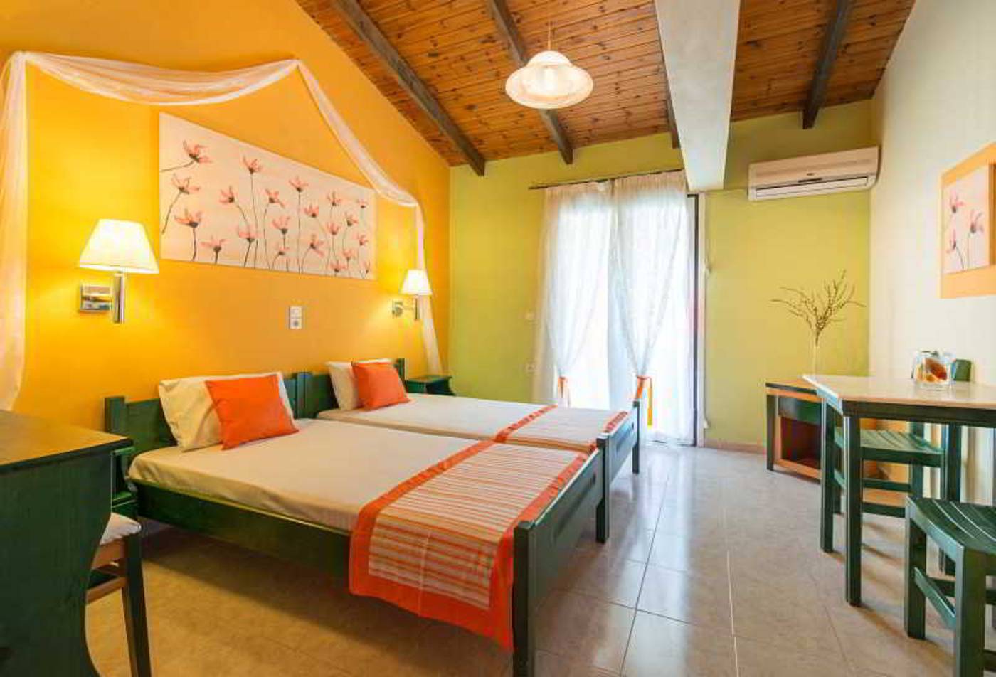 Two-Brothers-Studios-Room-10