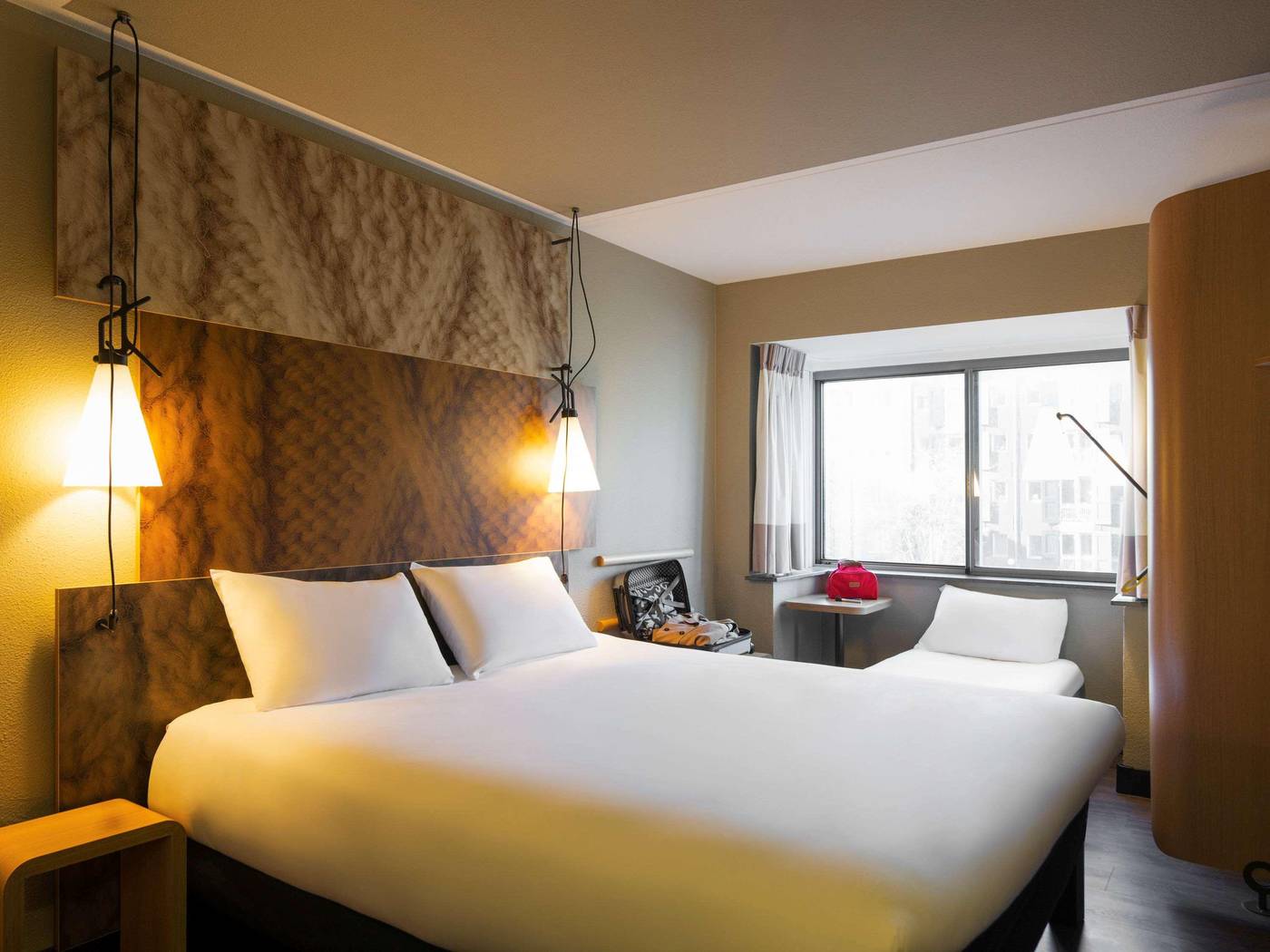 ibis-Amsterdam-Centre-Stopera-Room-36