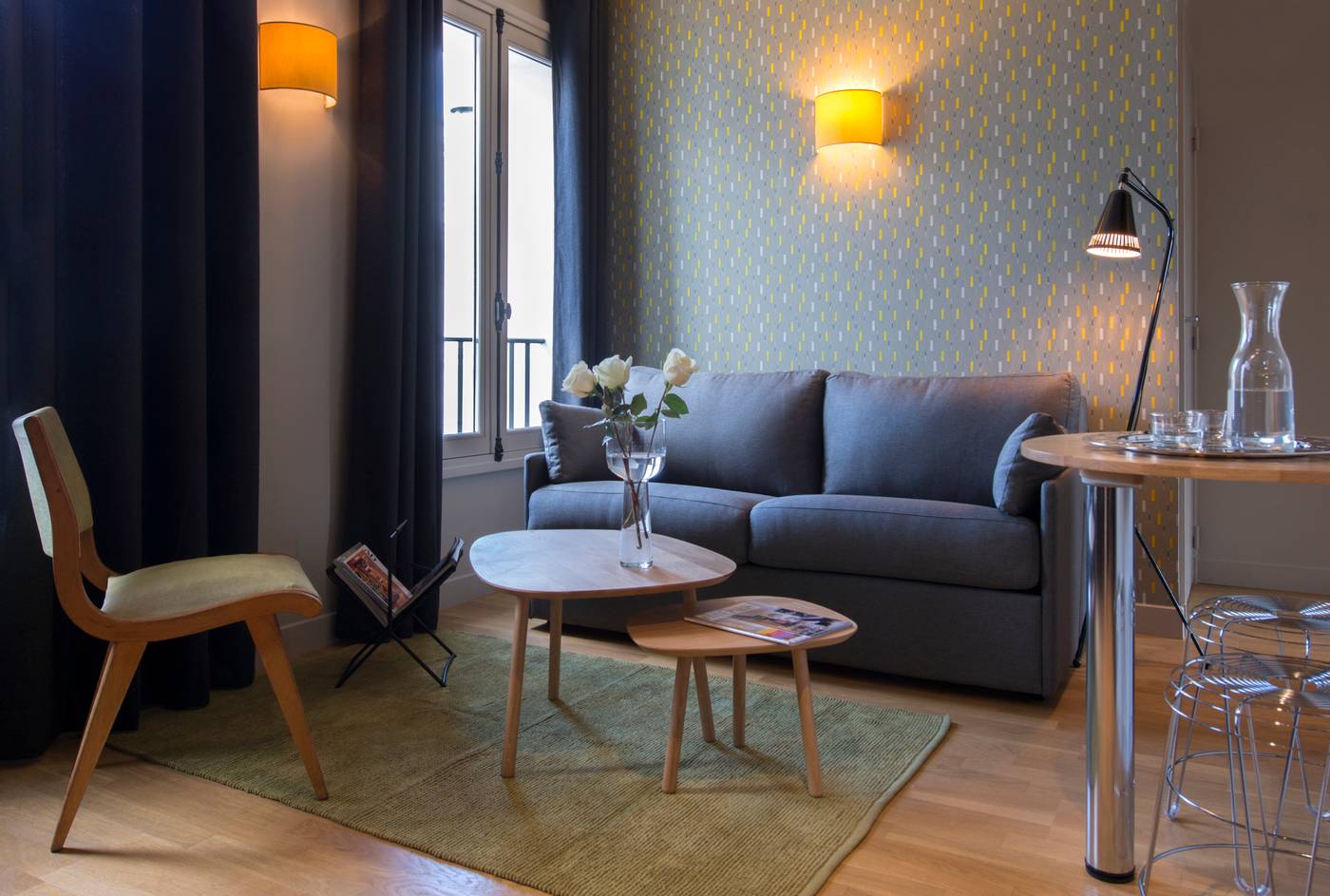 Suites-and-Hotel-Helzear-Champs-Elysees-Room-17