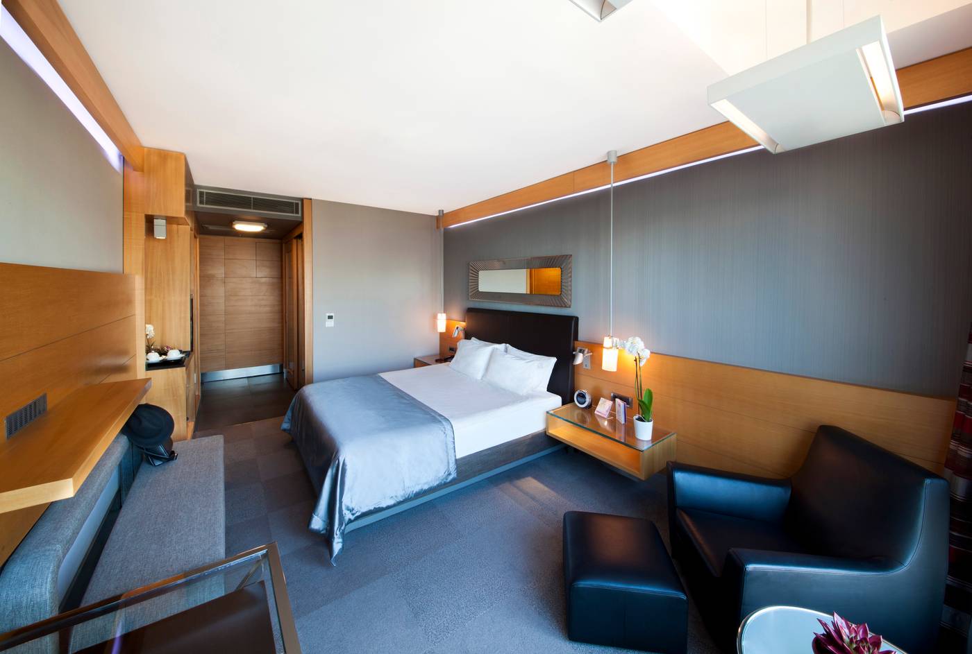 Point-Hotel-Barbaros-Room-21