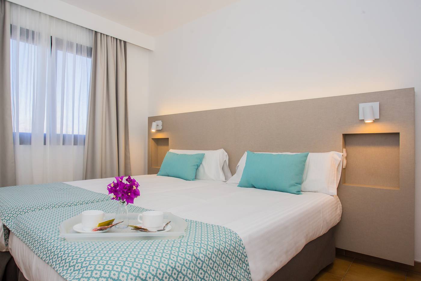 Los-Tulipanes-Room-30