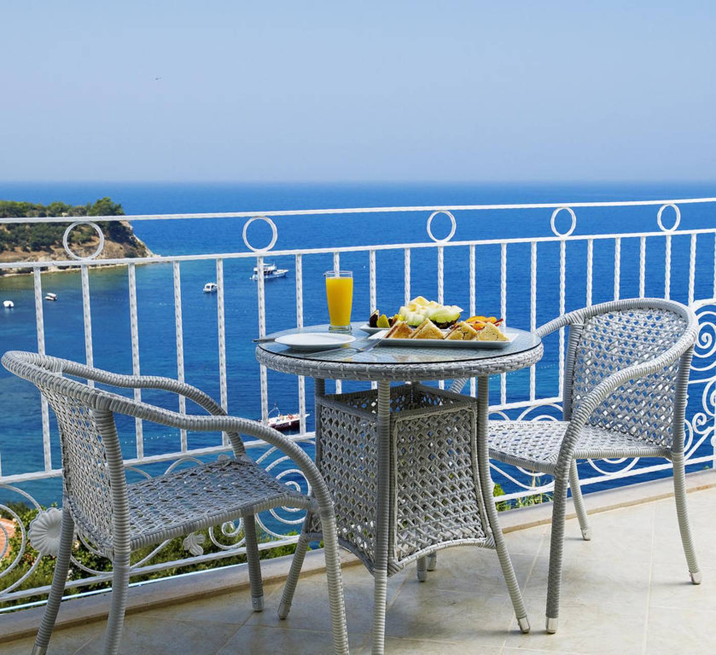 La-Vista-Boutique-Hotel---Spa-Terrace-19