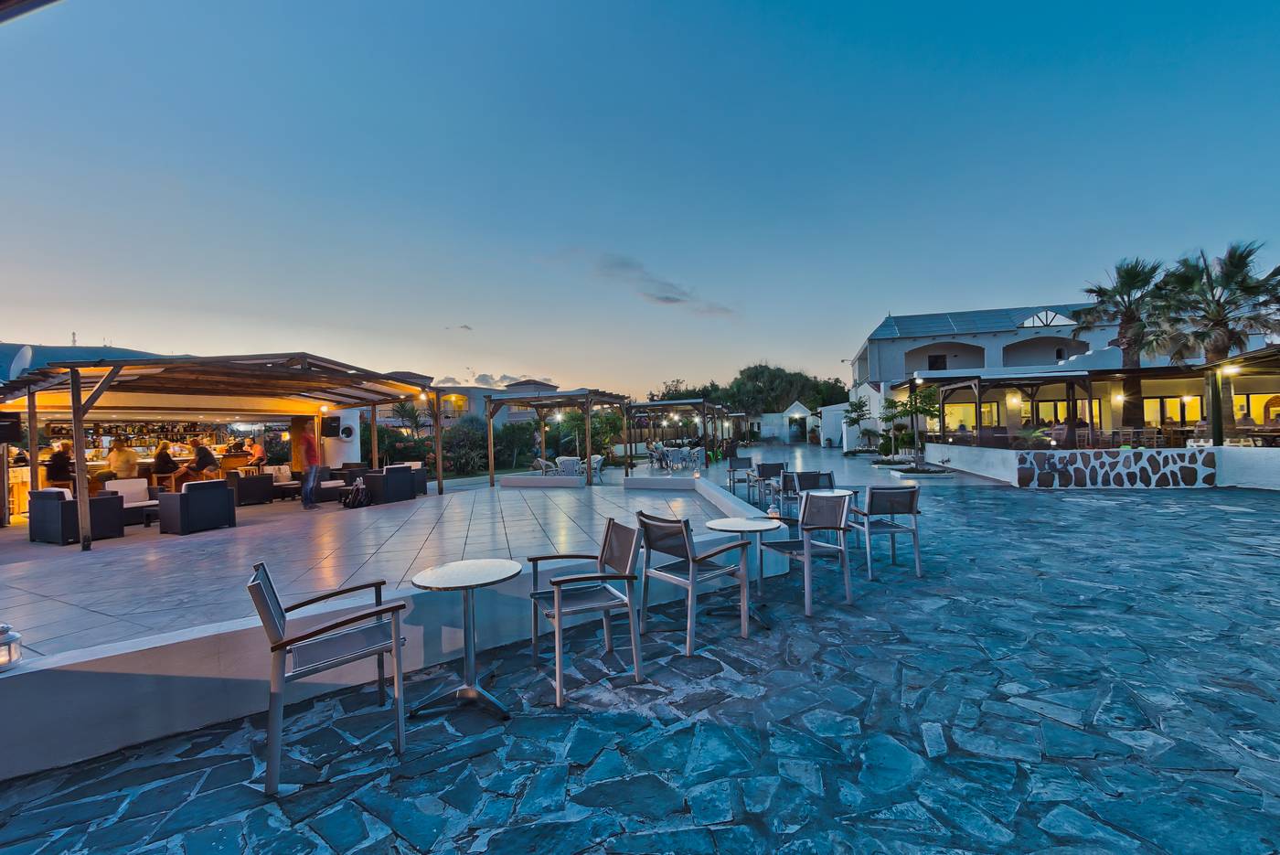 Sun-Beach-Lindos-Bar-7