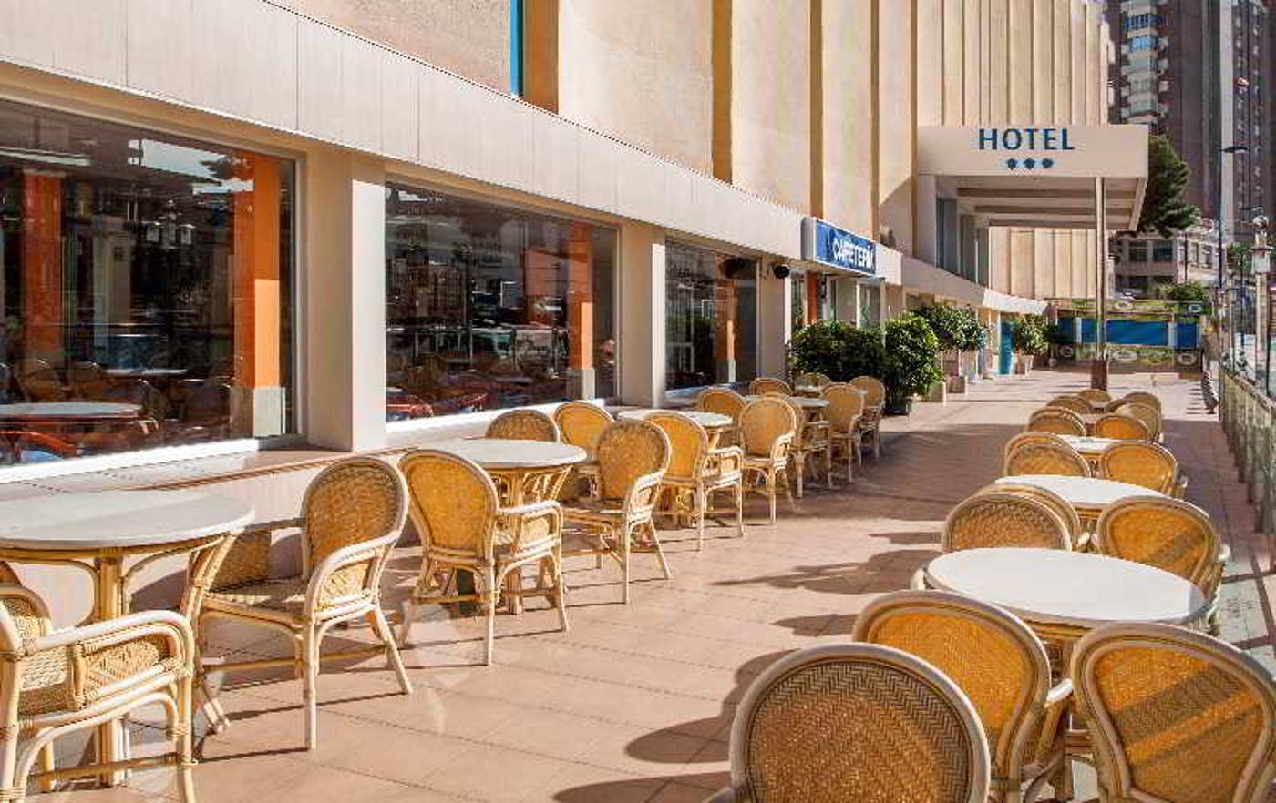 Blue-Sea-Hotel-Calas-Marina-Restaurant-14