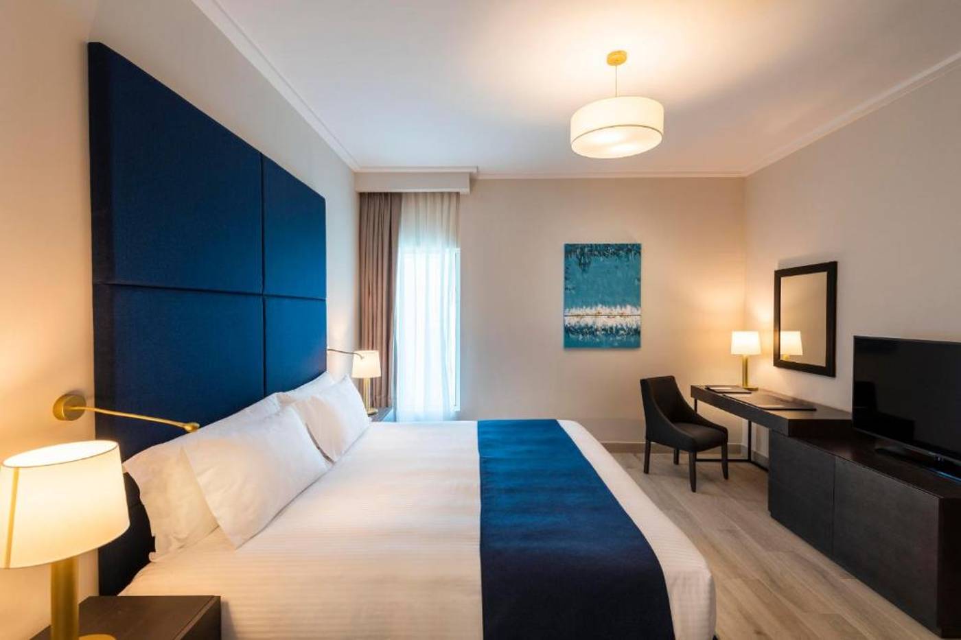 Centara West Bay Hotel and Residences Doha-Qatar-Doha-Room-7