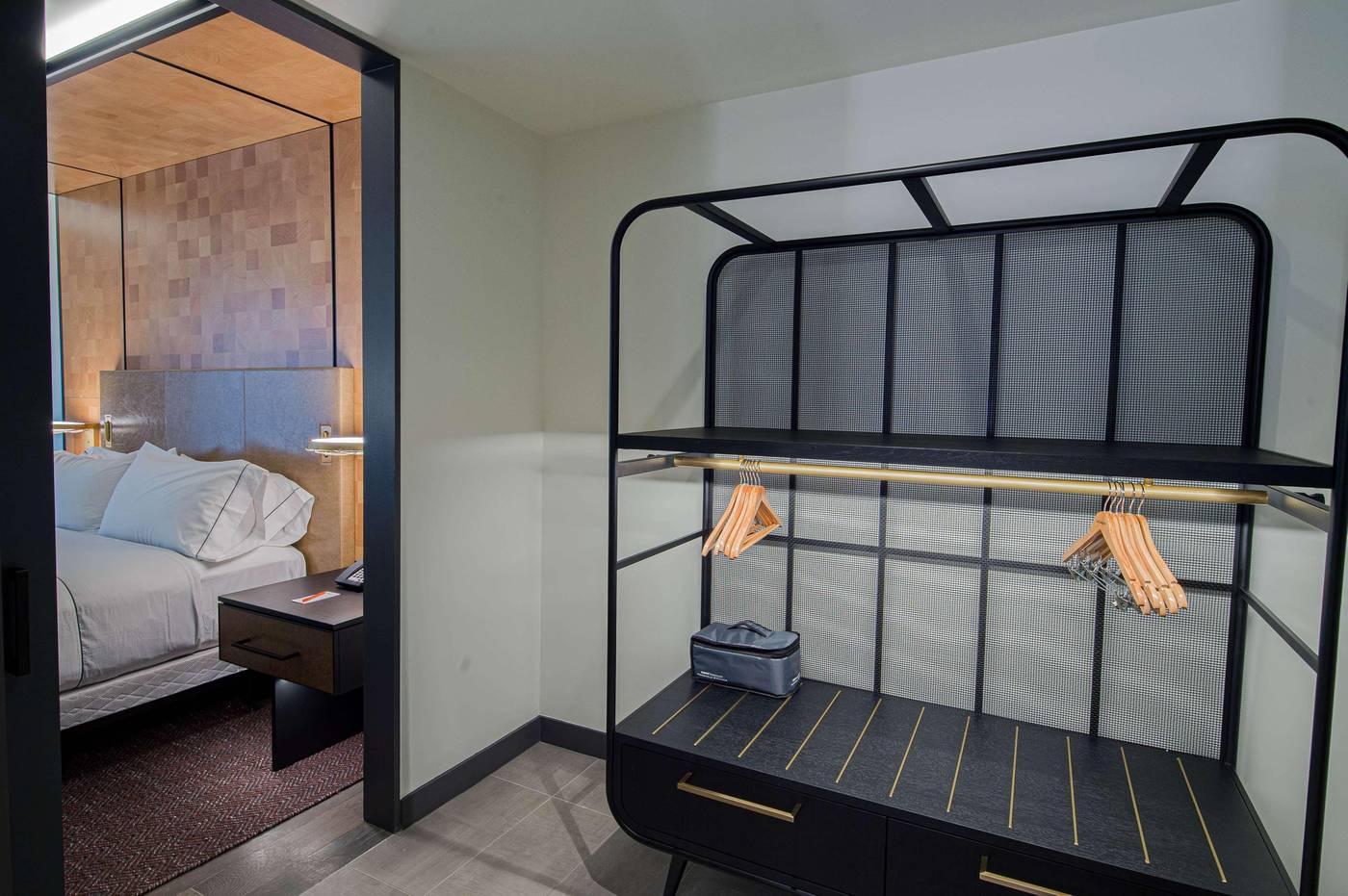 Canopy-by-Hilton-Jersey-City-Arts-District-Room-36