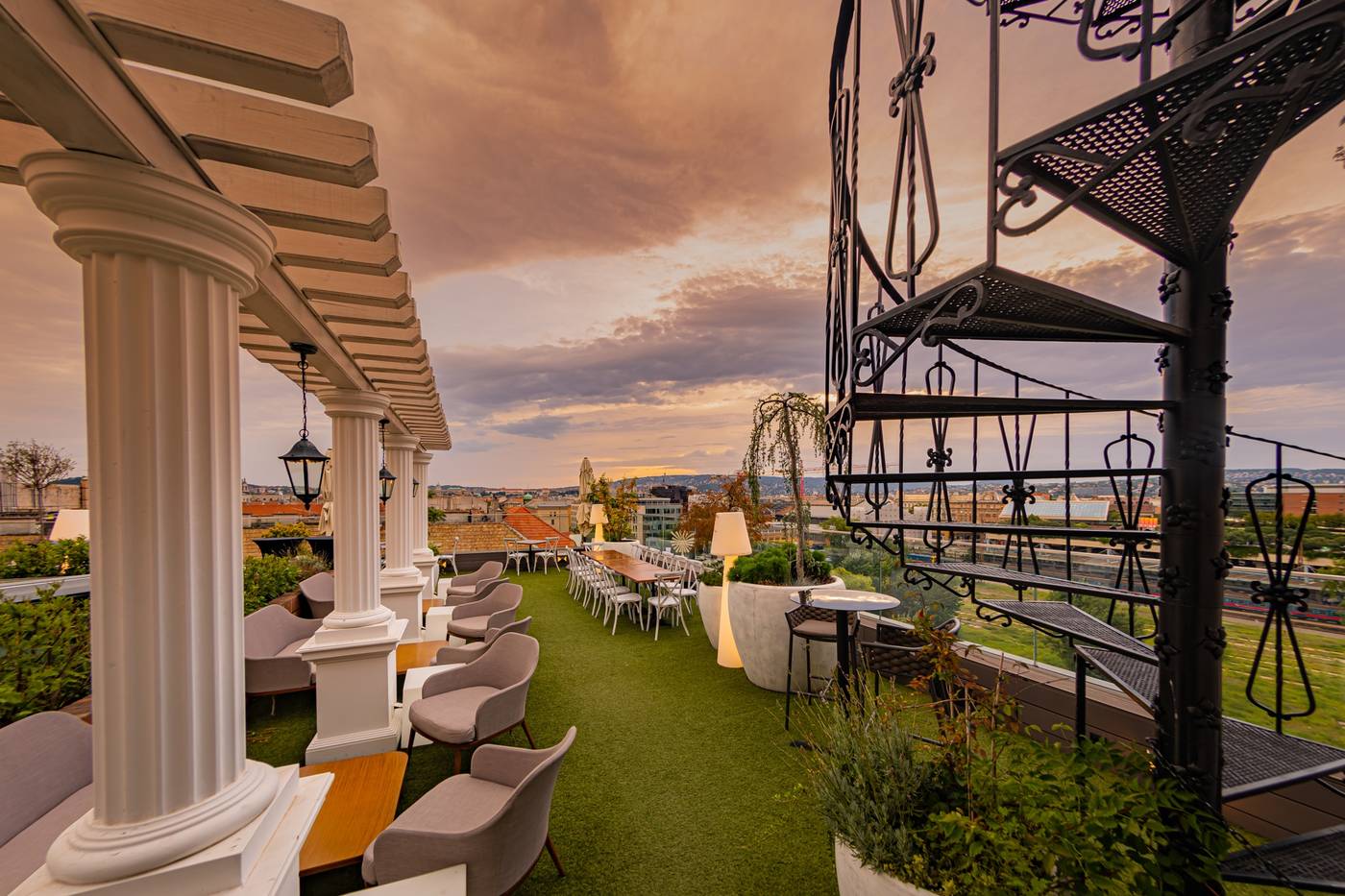 Mystery-Hotel-Budapest-Terrace-53