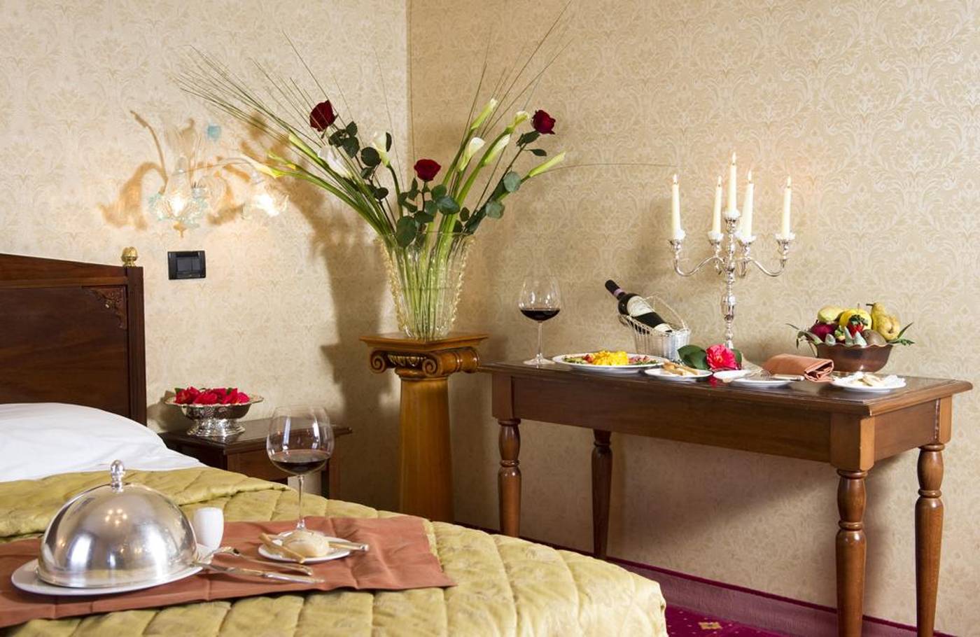 Carlton-on-the-Grand-Canal-Room-24