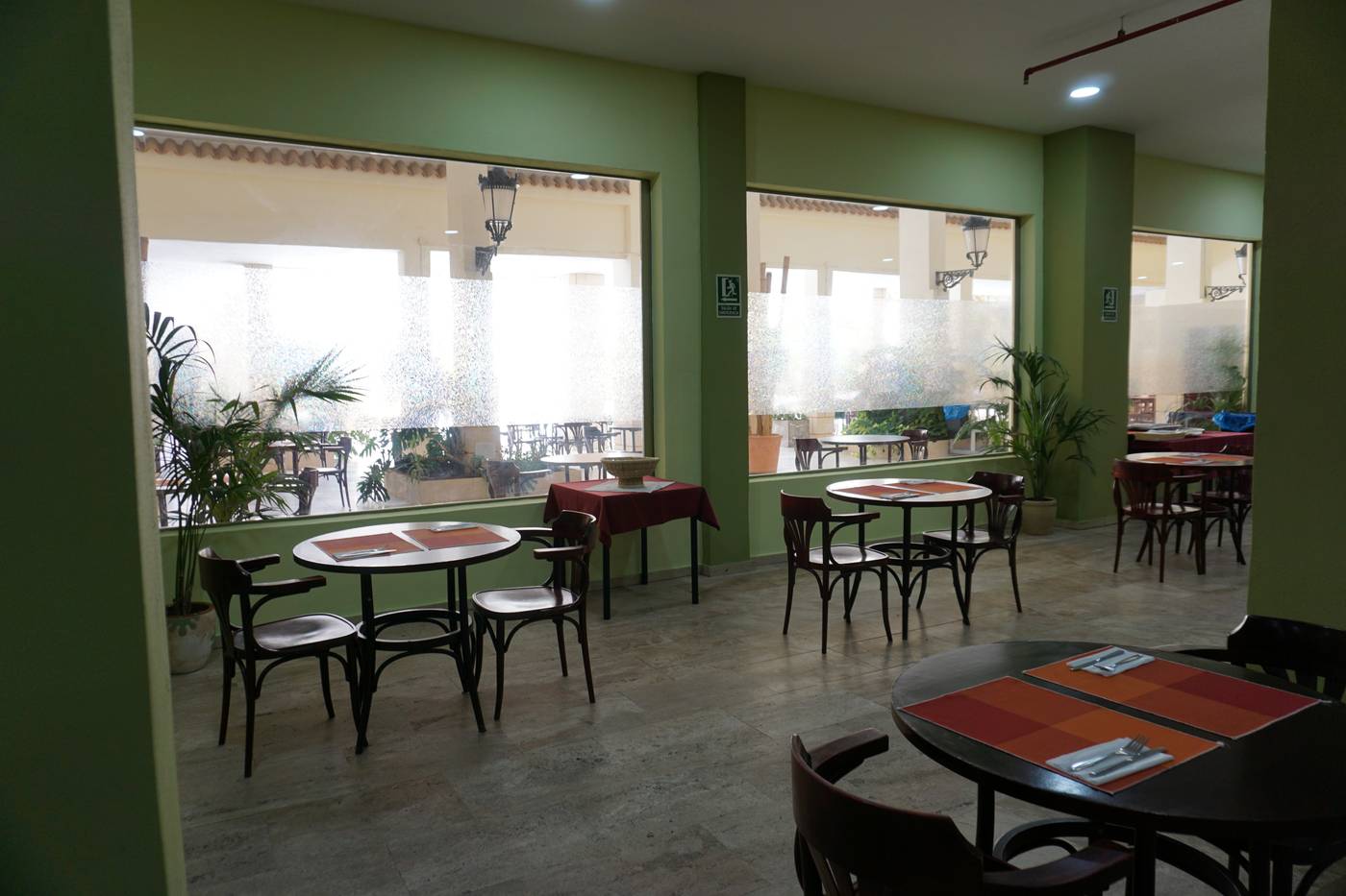 Las-Piramides-Resort-Restaurant-42