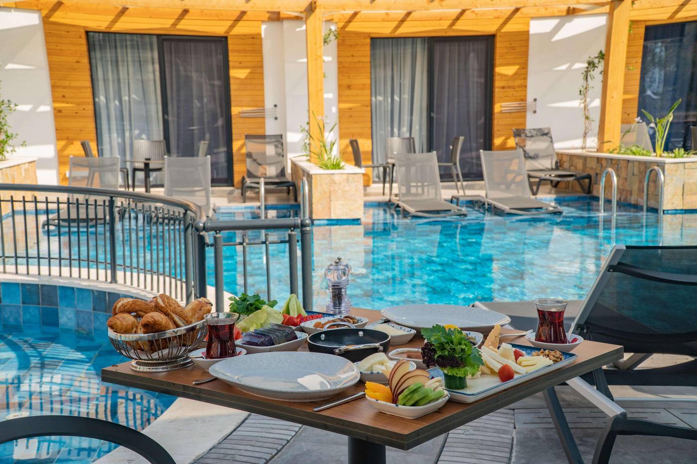 L-Hotel-Sarigerme-Restaurant-76