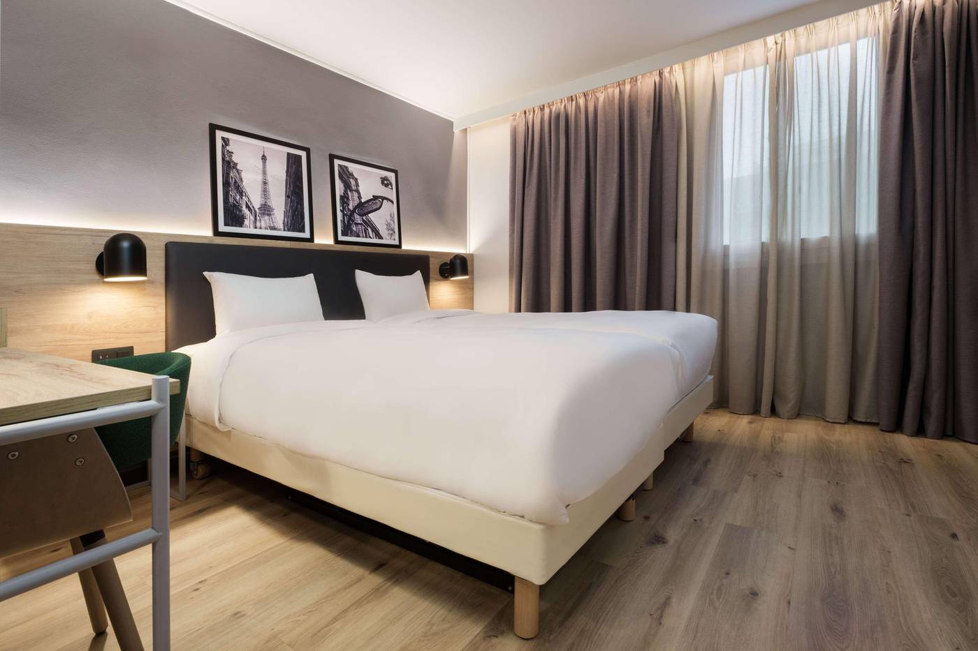 Campanile-Amsterdam-Room-5