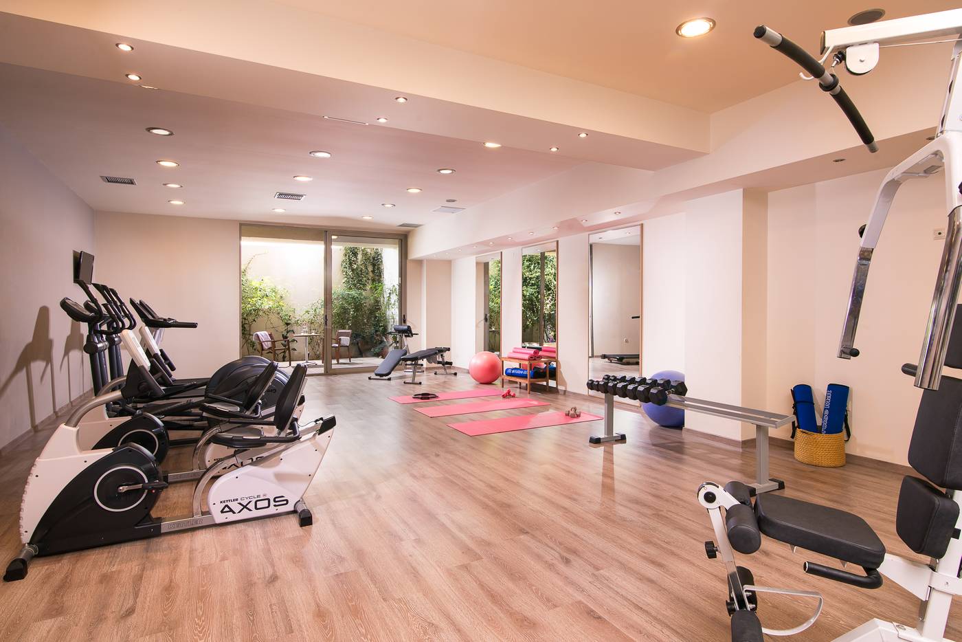 Kassandra-Palace-Seaside-Resort-Sports-and-Entertainment-66