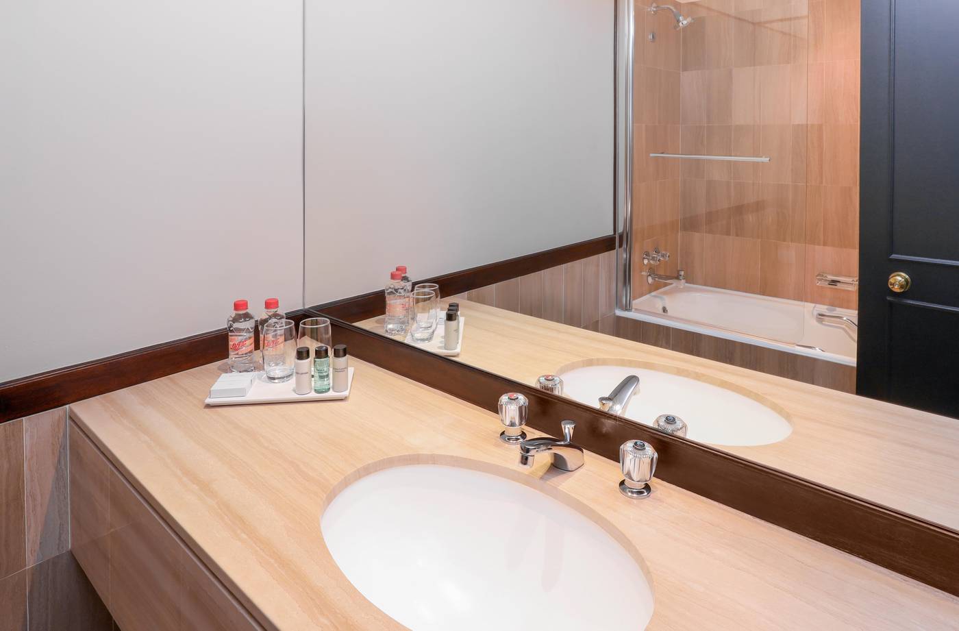 Southern-Sun-Cape-Sun-Room-37