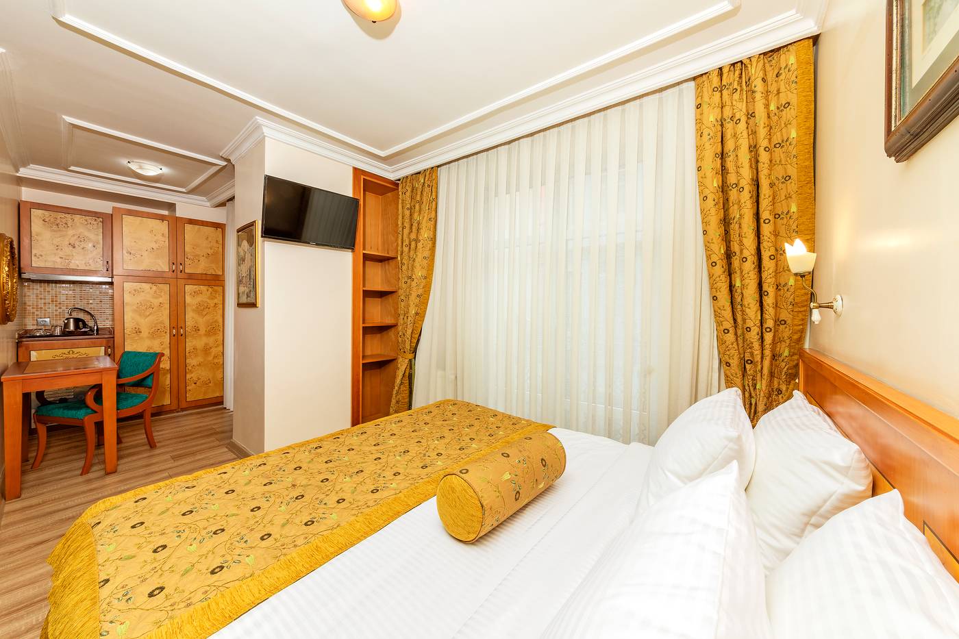 Santa-Ottoman-Hotel-Room-14