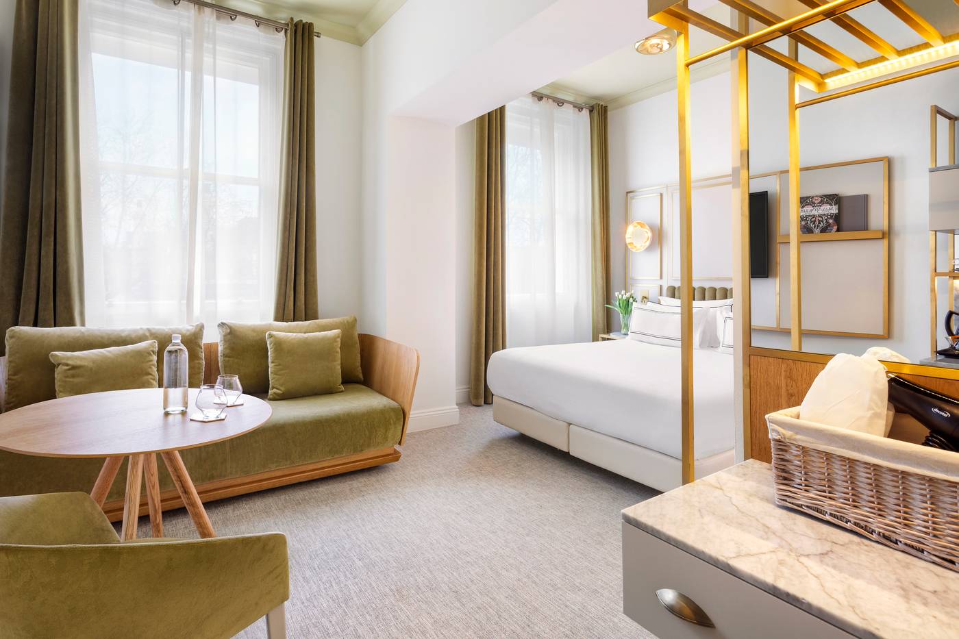 03.09.25 Melia London Kensington Melia Collection