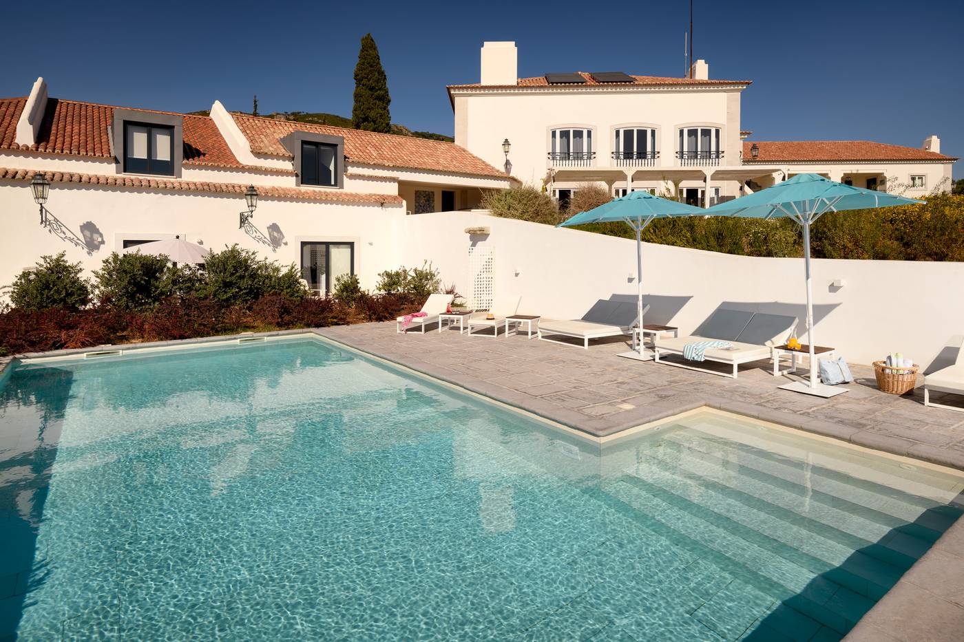 Casa-Palmela---Small-Luxury-Hotels---Villas-Pool-87