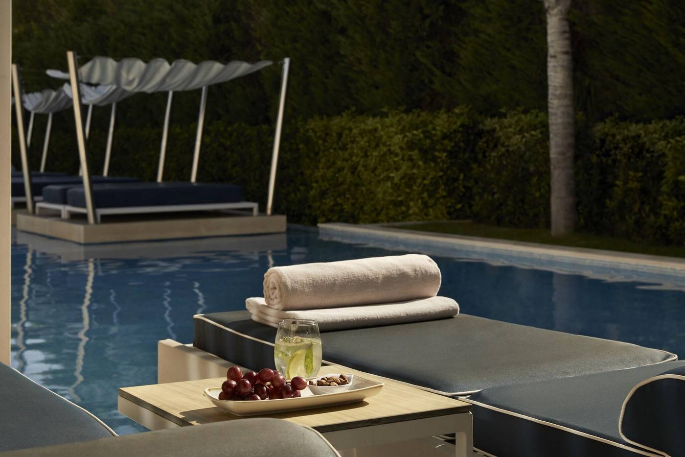 Kermia-Beach-Bungalow-Hotel-Room-10