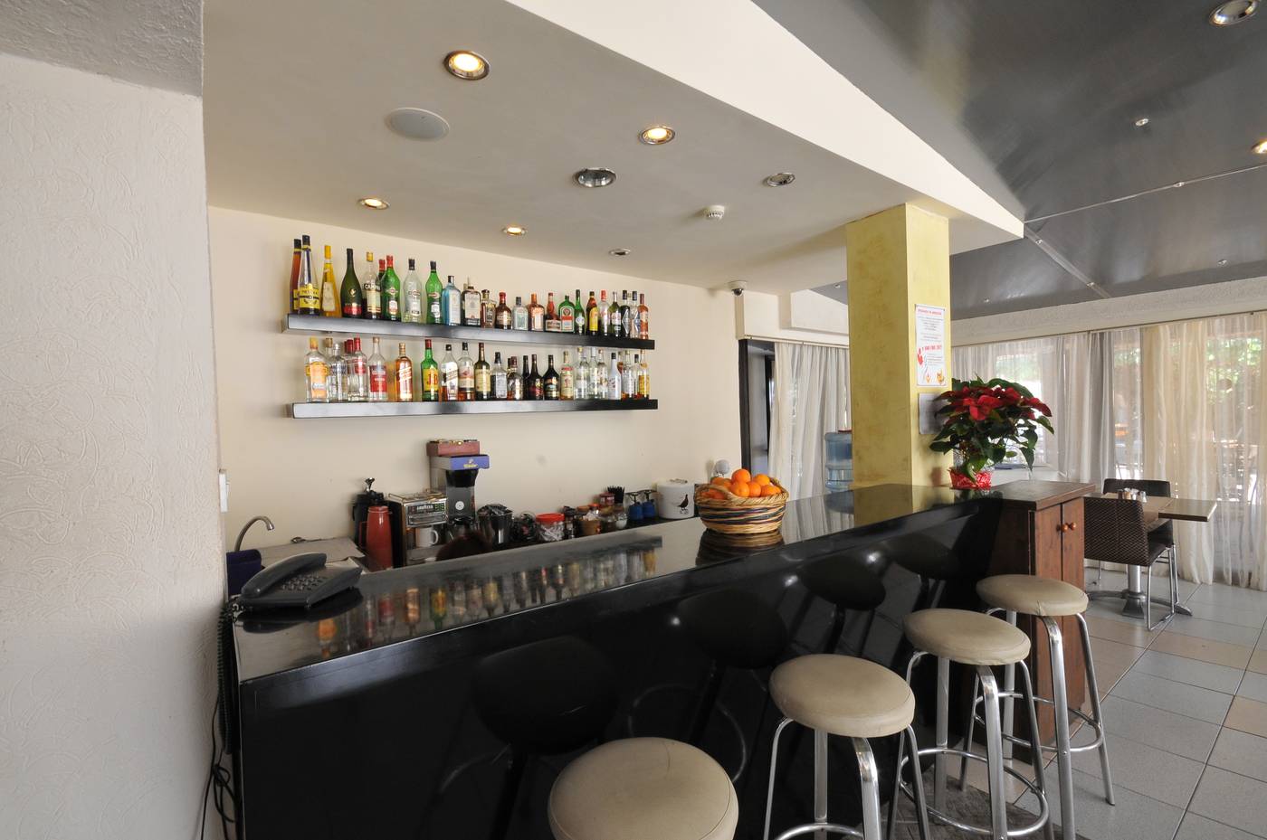 Kings-Bar-44