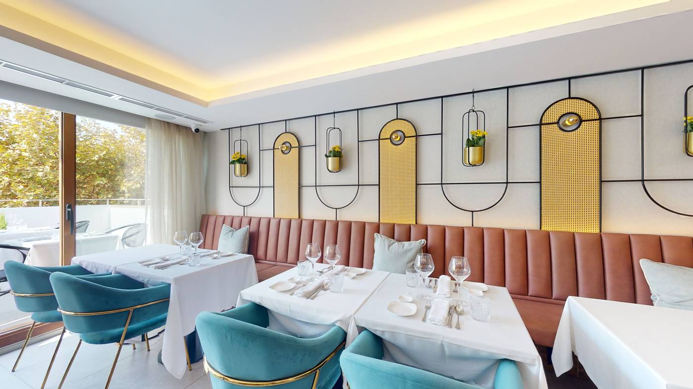 Nivia Born Boutique Hotel