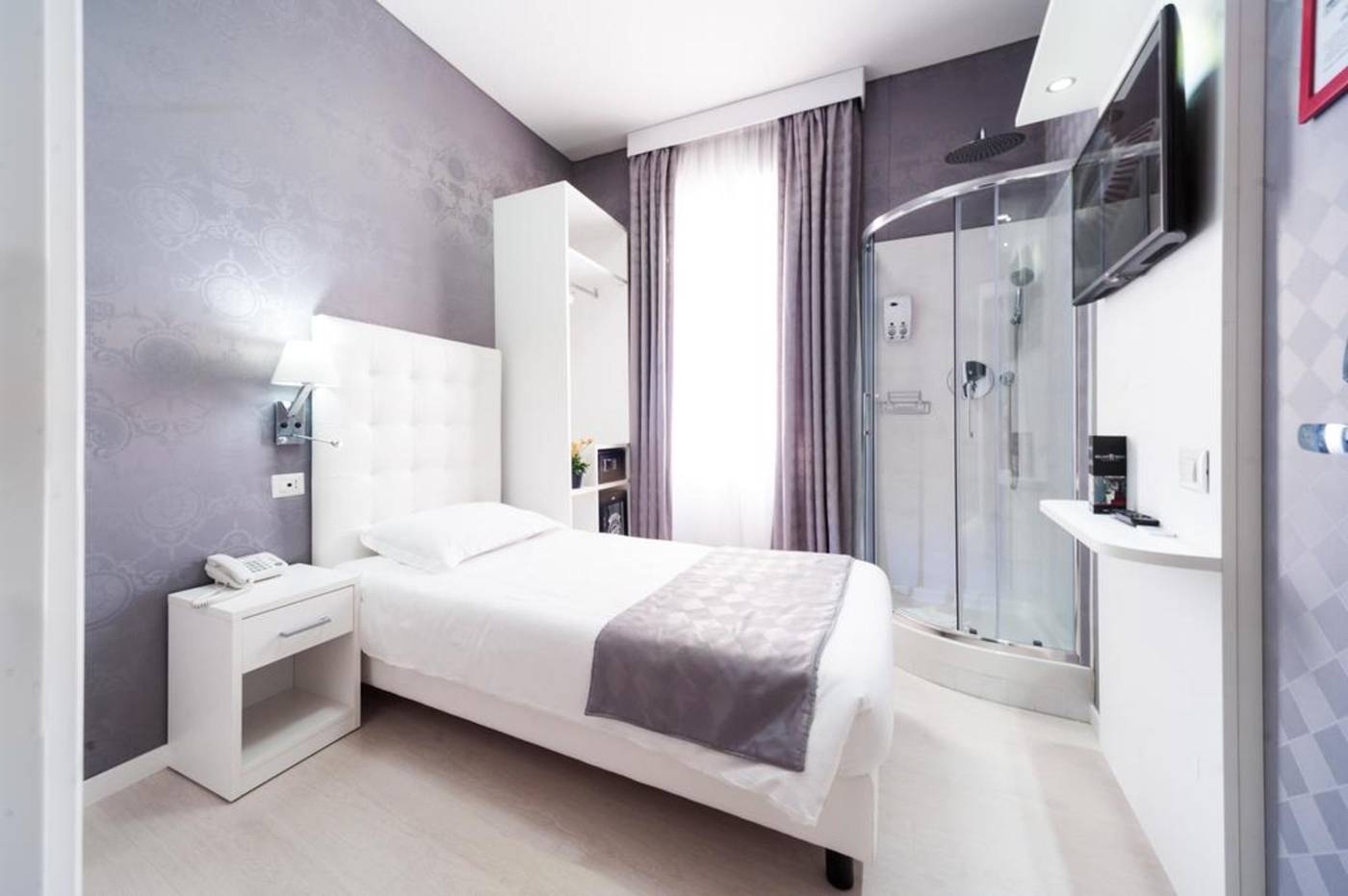 Relais-Trevi-95-Boutique-Hotel-Room-18