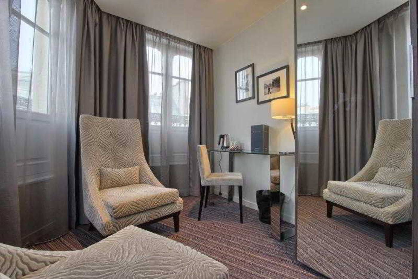 Chamar-Hotel-Room-17