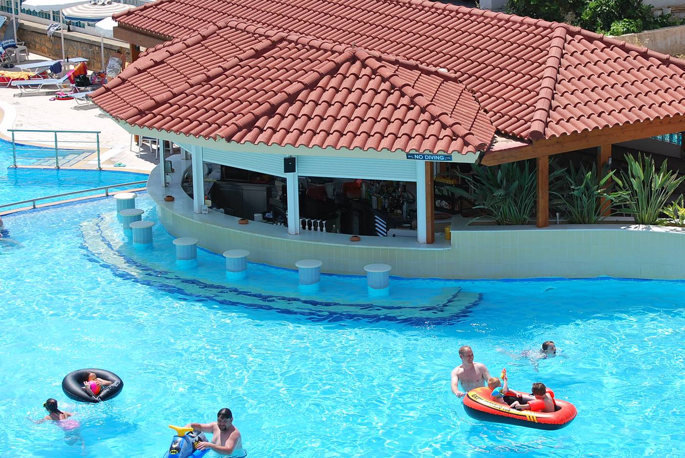 Pefki Islands Resort