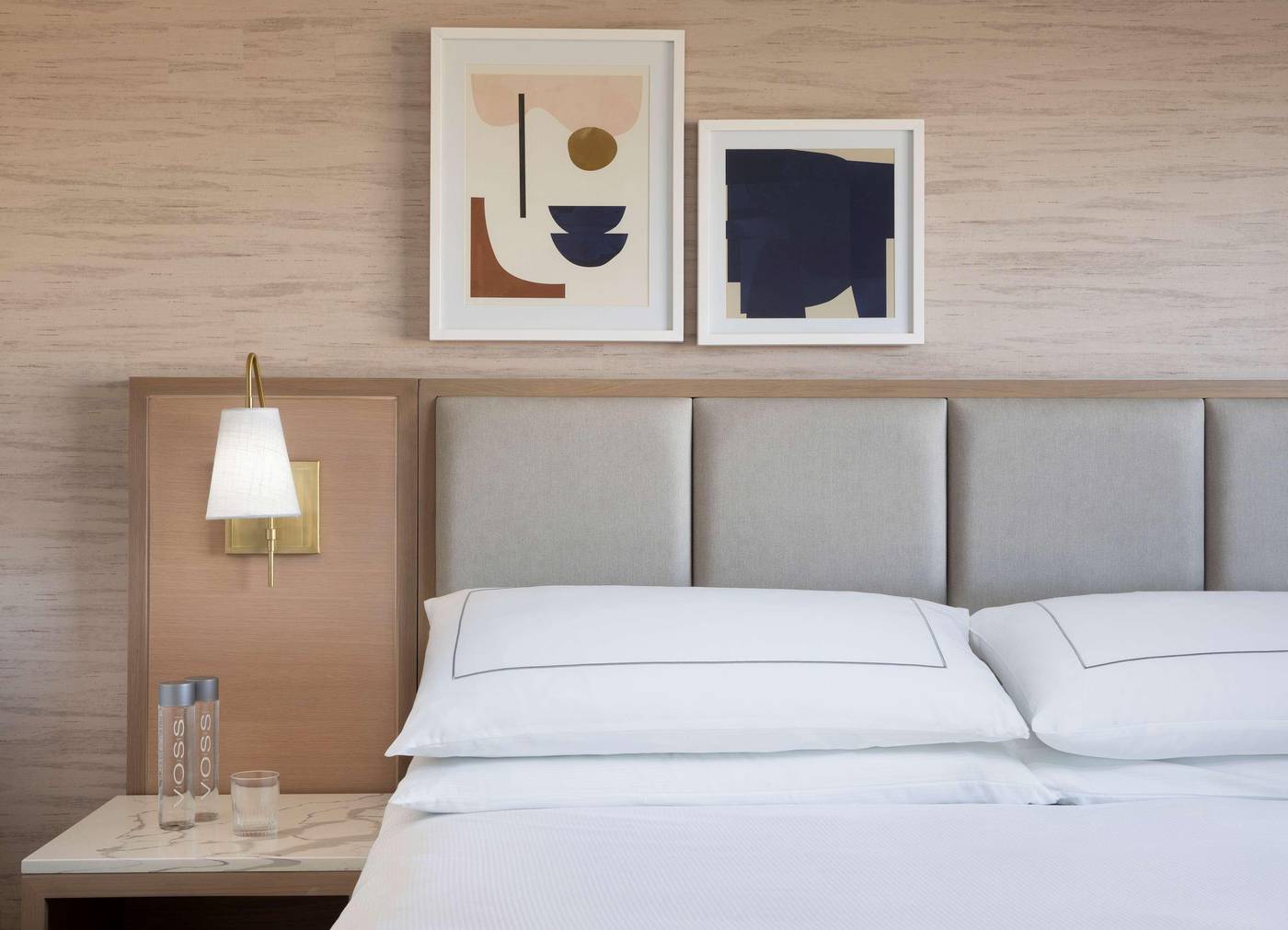 Hilton-Santa-Monica-Hotel---Suites-Room-32