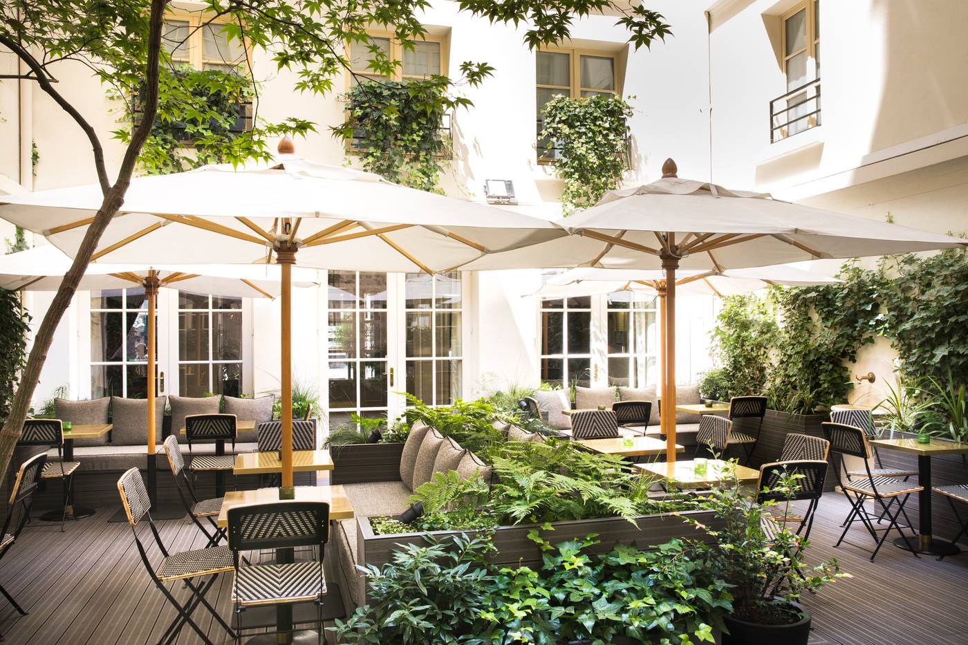 Hotel-DAubusson-Terrace-20