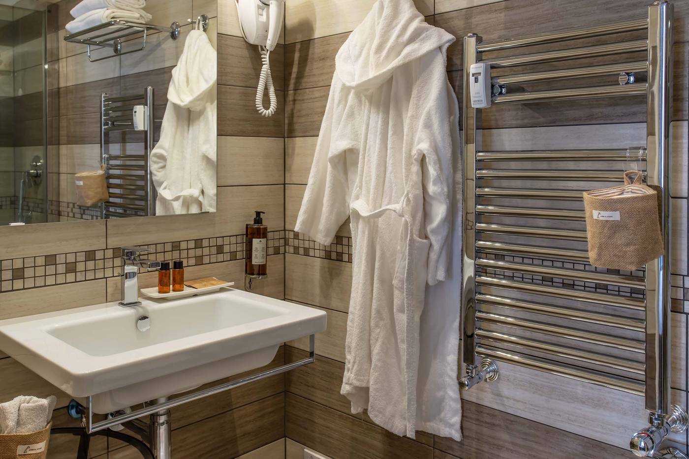 Rome-Central-Rooms-Room-15