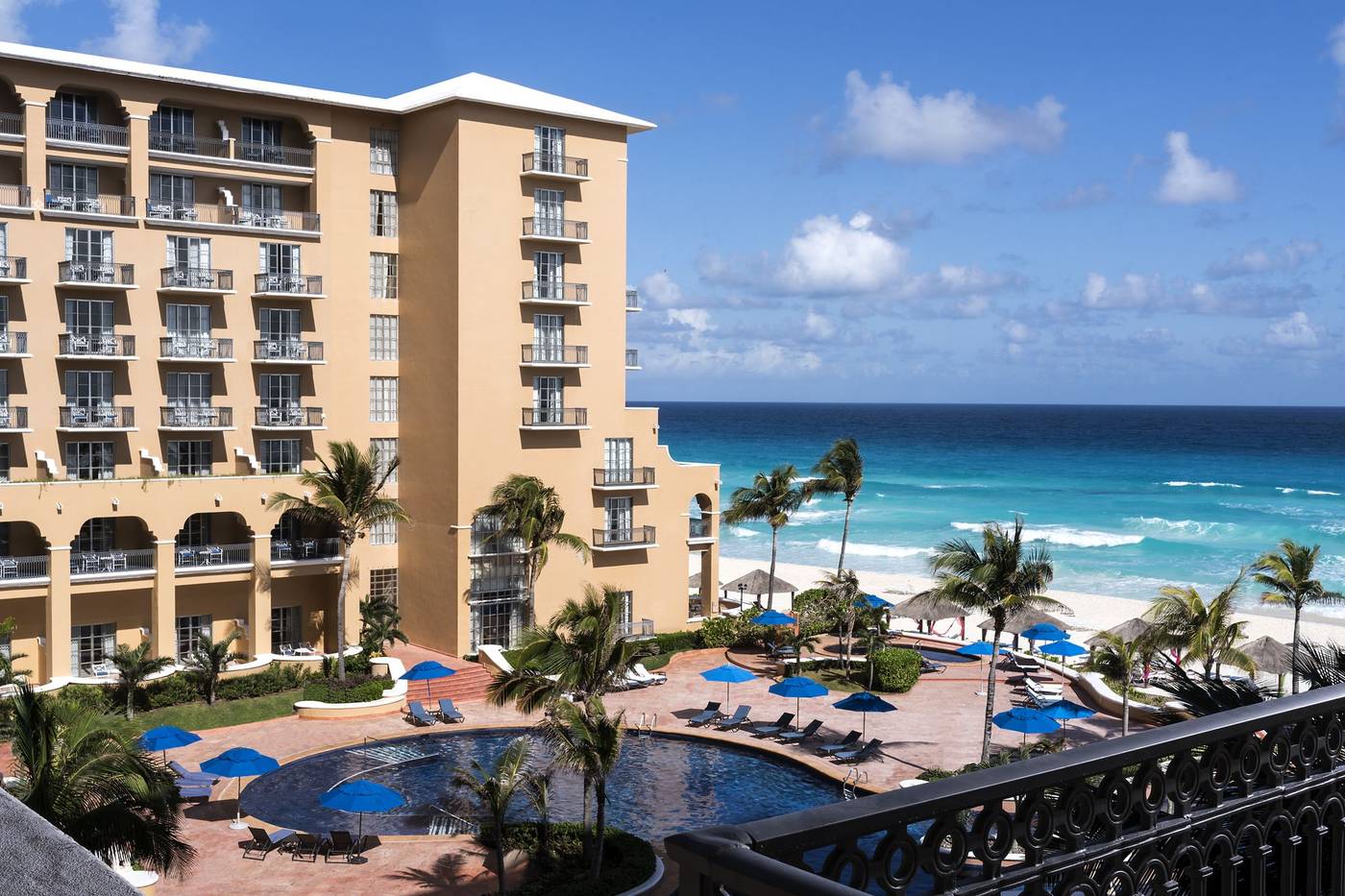 The-Ritz-Carlton--Cancun-General-view-4